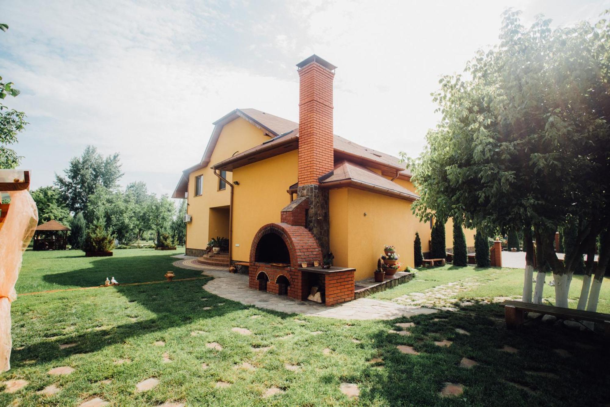 Villa Fenix Berehove  Εξωτερικό φωτογραφία